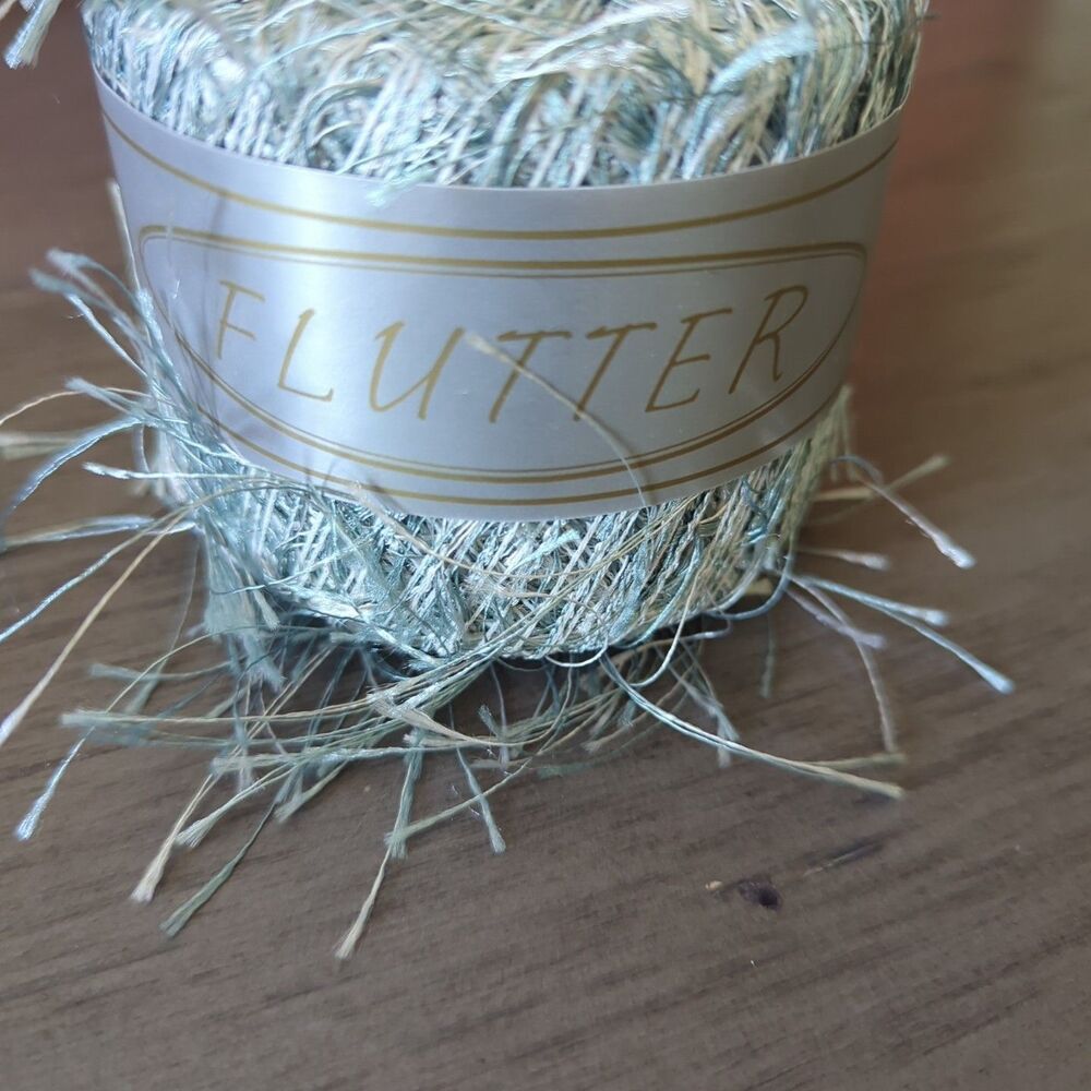 FLUTTER Yarn, Eyelash #40 Green White,  20g * 75 yards * Made in Italy